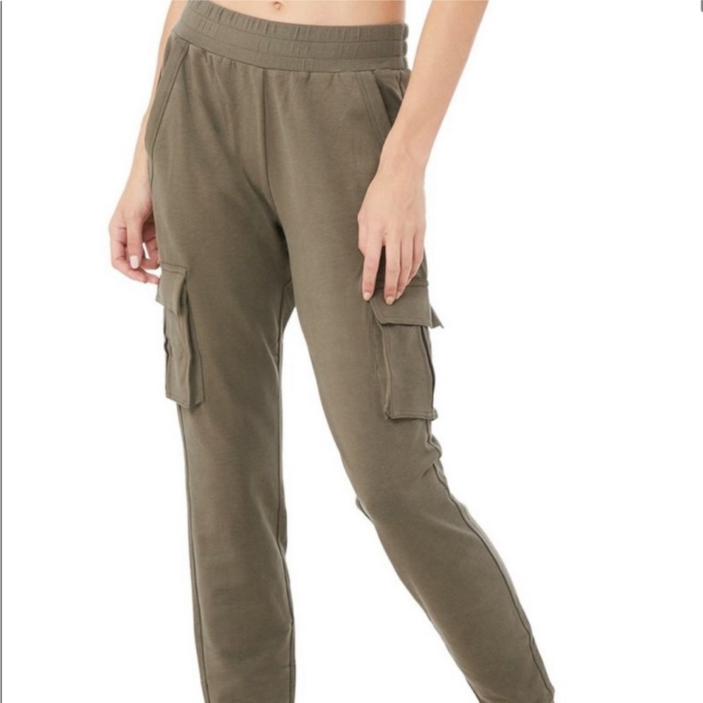 Alo Unwind Womens Jogger